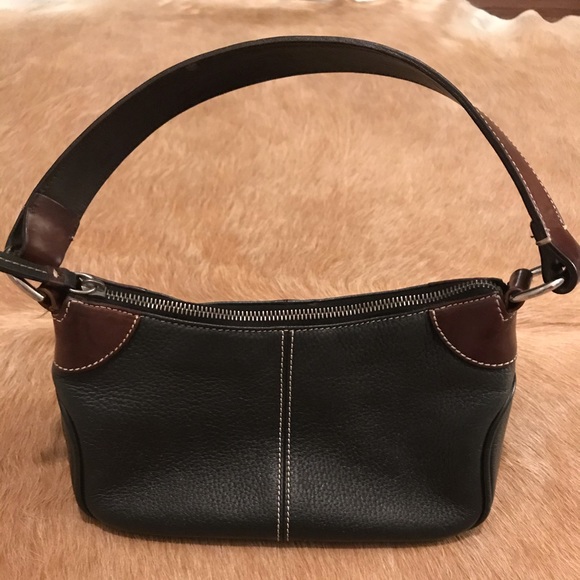 Black leather Dooney purse - Picture 2 of 3
